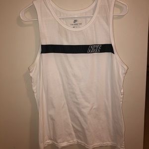 Nike tank